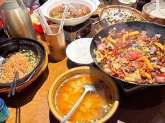 -富正毅三下锅·湘西韵味(天门山索道店)