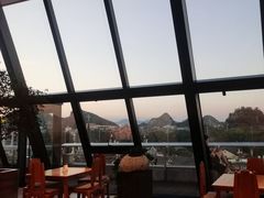 -四月吧餐厅(正阳步行街店)