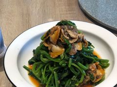 菠菜拌毛蛤蜊-味莊·青岛菜(云霄路店)