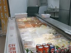 -红渡小香·牛肉麻辣香锅(车站南路店)