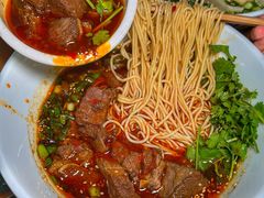 -李与白包子铺(桐梓林店)