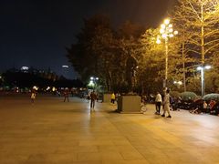 -英雄广场