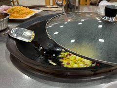 -屯老二农家铁锅炖·行业领军者(梅江店)