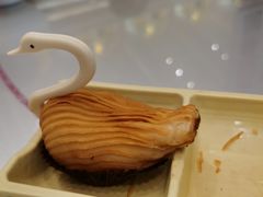 榴莲千丝酥-稻香酒家·34年老字号·港式粤菜(汉街店)