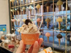 -VENCHI 闻绮(上海佛罗伦萨小镇店)