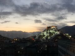 -平措康桑·和牛自助观景餐厅(布达拉宫店)