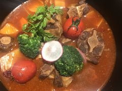红葡萄酒烩牛尾-喜洲吧·江畔老船厂·庭院餐厅(喜临院店)