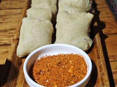 -猫爷的腔调·黔小馆(交大医学住宅区店)