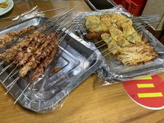 -亨利烧烤(理想山店)