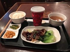 韩式牛仔骨-大冒险家餐厅