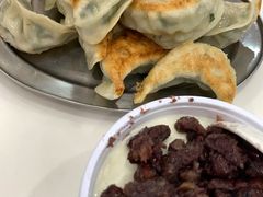 香煎鲜肉韭菜饺-芬芳甜品(体育东横街店)