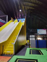 -失重星球乐园·蹦床馆(欢乐谷店)