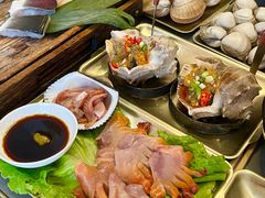 -围炉肉舍•炭烤活鳗•丹东海鲜烤肉(步行街店)