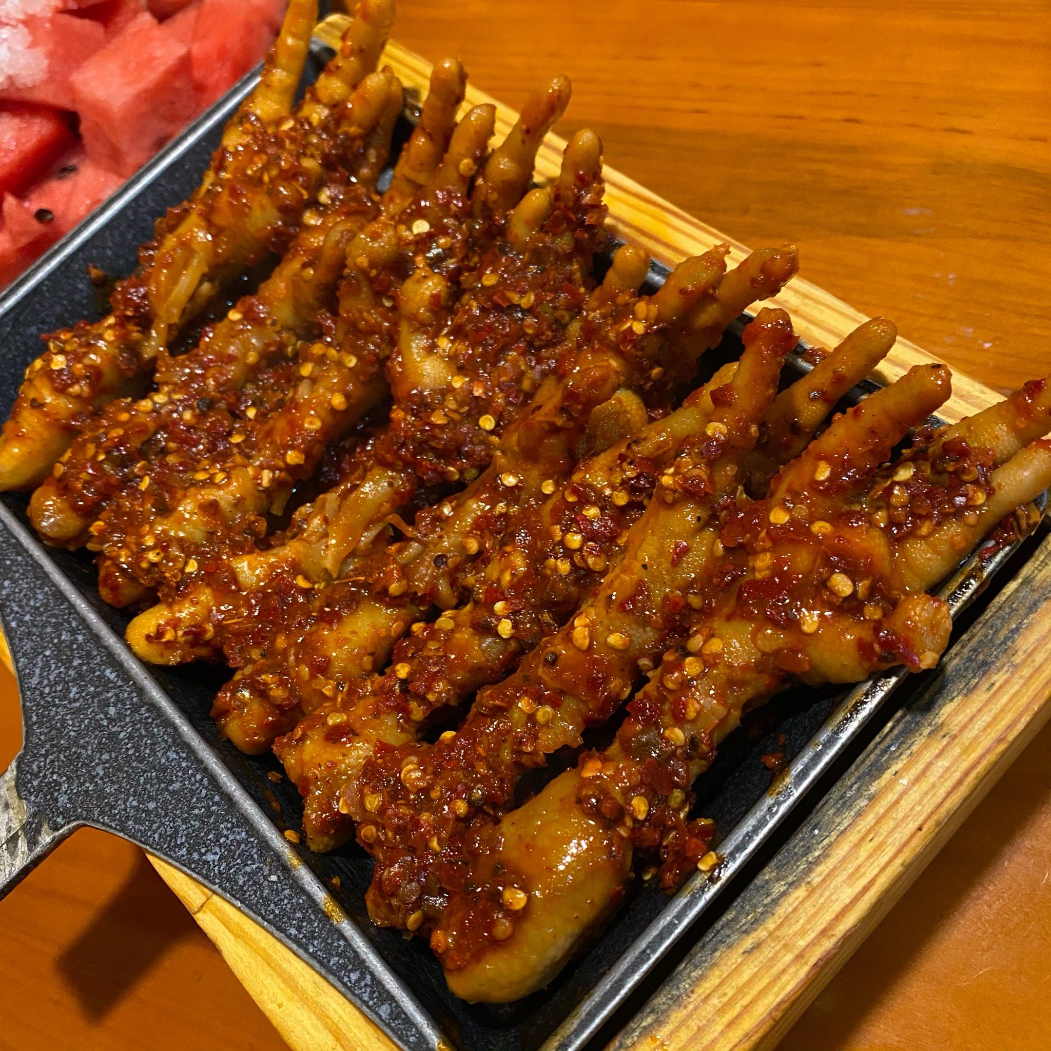 双阳延吉口味的小木屋,火辣鸡爪,米酒,锅包肉
