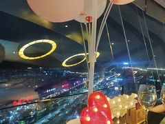 -宝利来国际大酒店-凤凰阁旋转餐厅