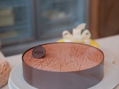 -VERIE BAKEHOUSE