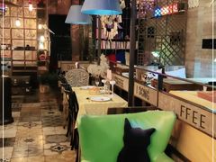 大堂-动动咖啡清真西餐厅