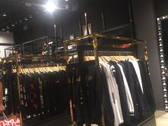 -BOY LONDON(上海佛罗伦萨小镇店)