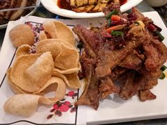 -铜锣湾·有麝自然香(渝北财富中心店)