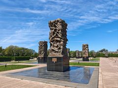 -中国人民抗日战争纪念雕塑园