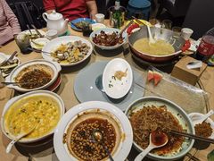 -渝信川菜 · 川味家常菜(财富购物中心店)