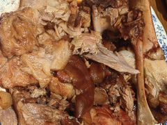 -老天桥酱肉烧饼夹肘子(天桥店)