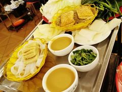 -洞庭洲·防空洞火锅·烧烤·铜锅涮肉(新百广场店)