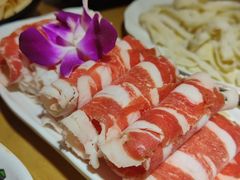 肥牛-尚品小土屋涮毛肚(李沧万达店)