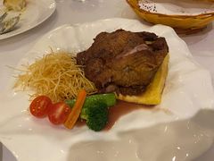 红酒焖鸡-维兰西餐(万泉河店)