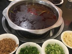 -冯记香辣兔火锅(茶店子总店)