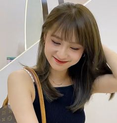 -东方美妍小鹏造型