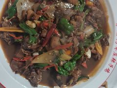 -鲁南仔·滕州炒鸡(经三路店)