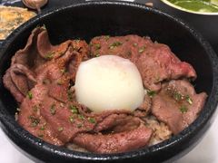 寿喜烧和牛配63度蛋-Calia