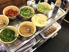-拈签一笑黄牛肉辣卤串串