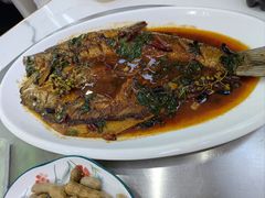 -丹水桥地锅鱼·翘嘴鲌·地方特色全鱼宴(丹江口大坝店)