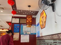 大堂-佬钱湾仔(衣裳街店)