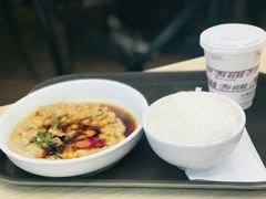 土鱿肉饼餐-太兴烧味餐厅(香港机场店)