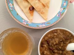 -乐禧母婴全自营月嫂(宝山店)