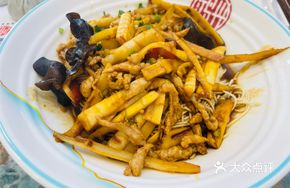 Bamboo Shoot and Pork Noodles