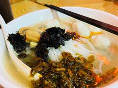 -老滕家过桥米线(金鱼胡同店)