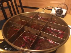-江湖餐厅–重庆九宫格老火锅
