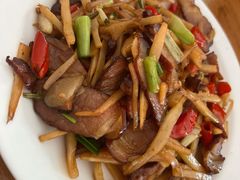 酸笋炒腊肉-牛八宝桂林米粉(八里庄店)