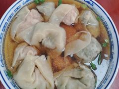 半菜半肉-古徽州馄饨店(宝安路店)