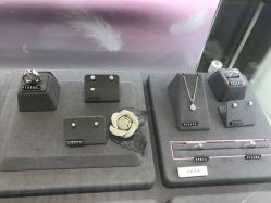 -潮宏基珠宝旗舰店(苏宁广场店)