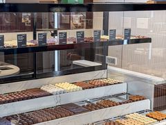 -Laderach 莱德拉(上海环贸iapm店)