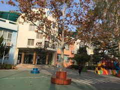 -红黄蓝幼儿园(颐东苑店)