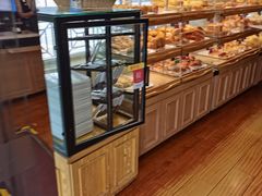 面包甜点陈列柜-新侨三宝乐面包店(崇文门店)