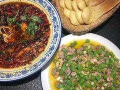 -万重锦·人文川菜馆(骡马市店)