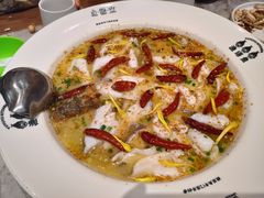 老坛酸菜鲈鱼-渔语鱼新川菜Bistro(万象天地店)