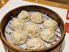 蟹粉小笼包-馋三尺蟹粉小笼(人民广场店)